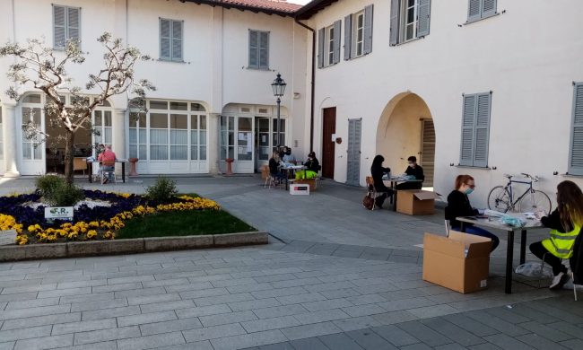 Turate, rubano le mascherine donate dal Comune