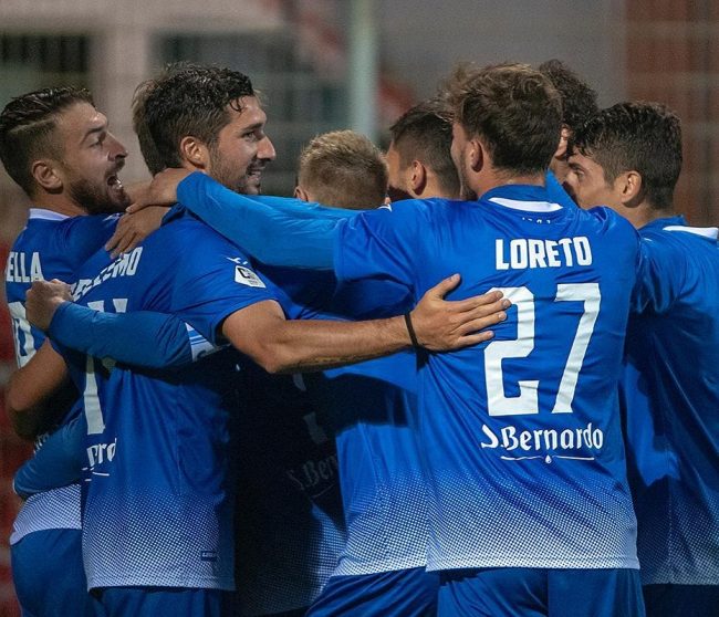Como calcio si tornerà in campo?