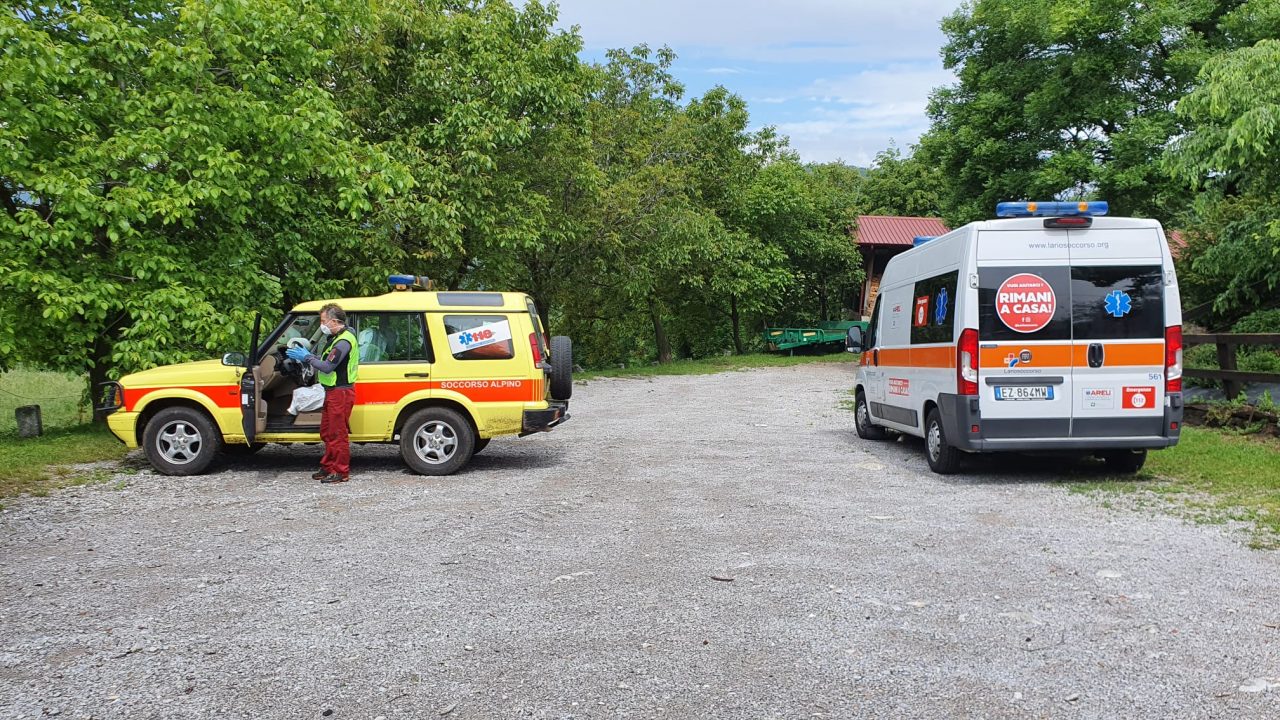 Si ferisce durante una passeggiata in zona San Miro: il Soccorso Alpino l’ha riportata a valle