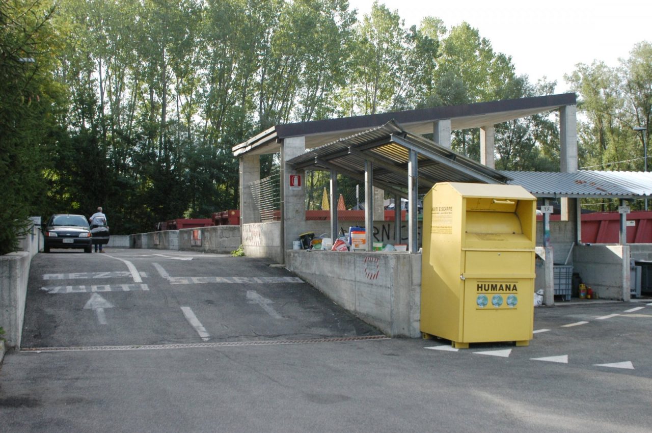 Riapre il centro di raccolta rifiuti di Olgiate ma solo su prenotazione: ecco come fare