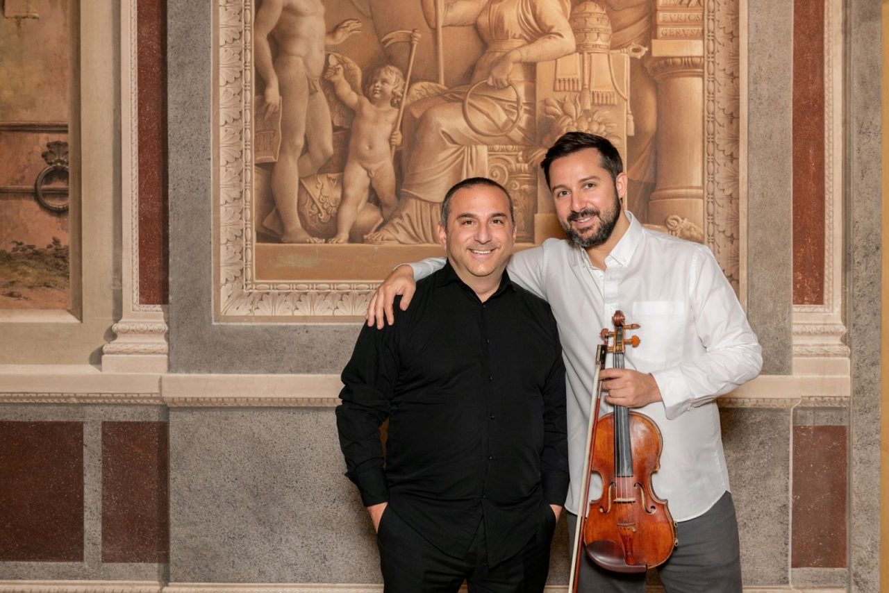 Il violino di Alogna e il pianoforte di Catena: con “Dunque, dove eravamo rimasti?” riparte la musica a Como