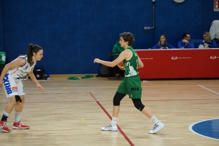 Basket femminile la comasca Emma Fontana passa all’ambiziosa Valmadrera