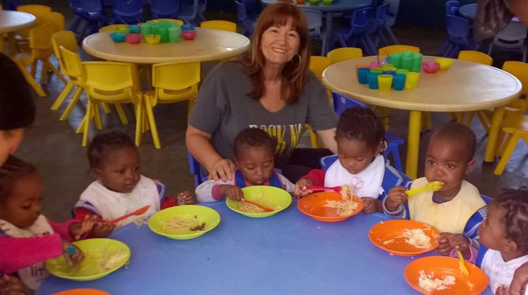 Volontaria in Angola per regalare amore