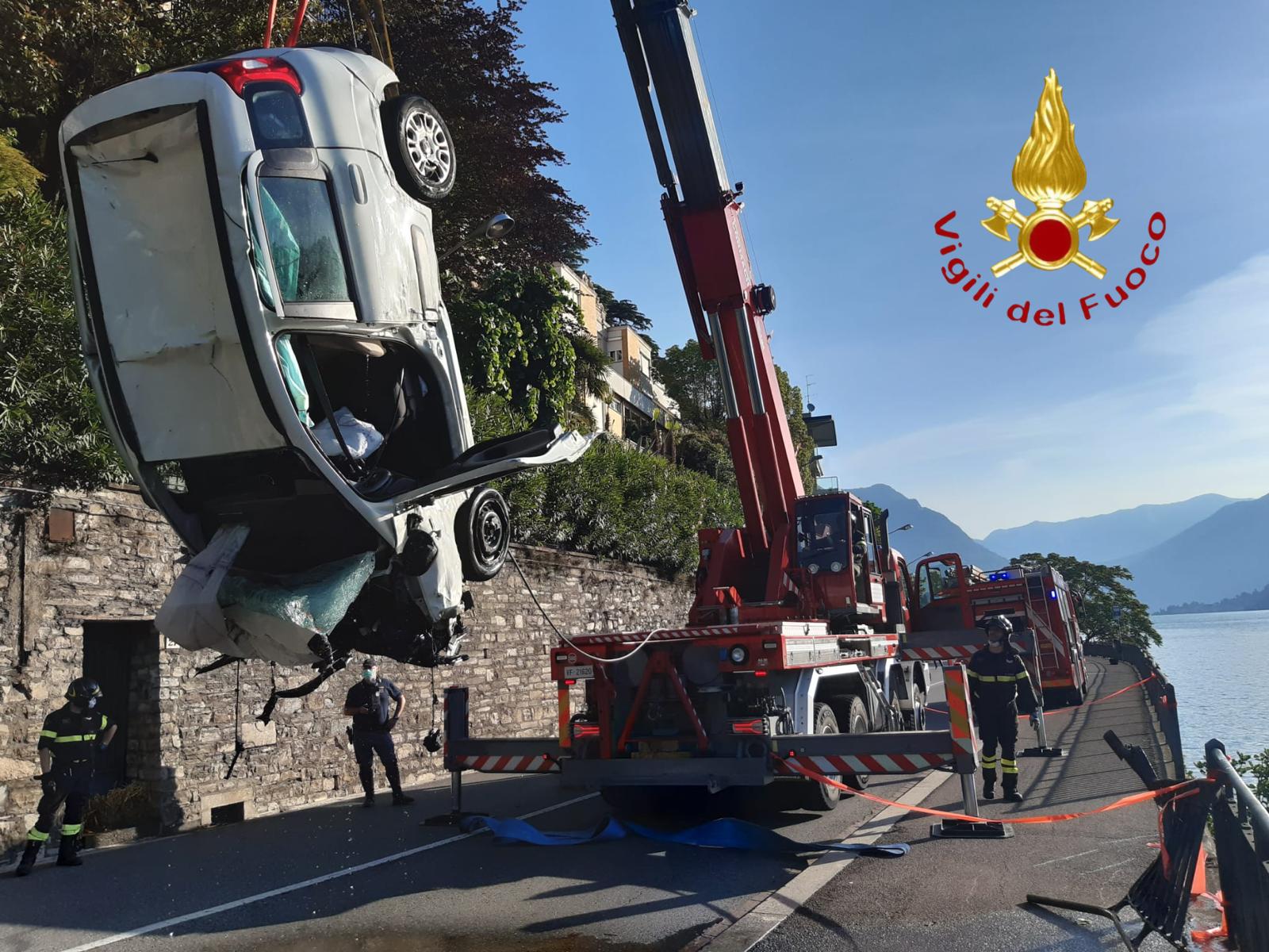 incidente lago via per cernobbio