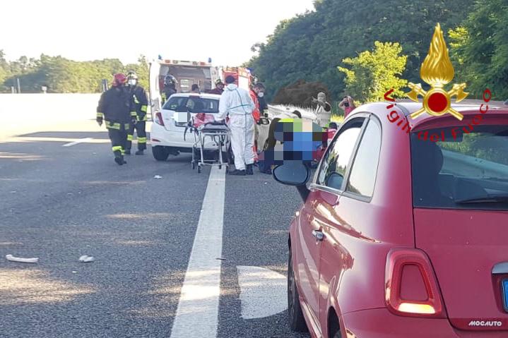 Incidente lungo la A9 all’altezza di Fino Mornasco, arriva l’elisoccorso FOTO