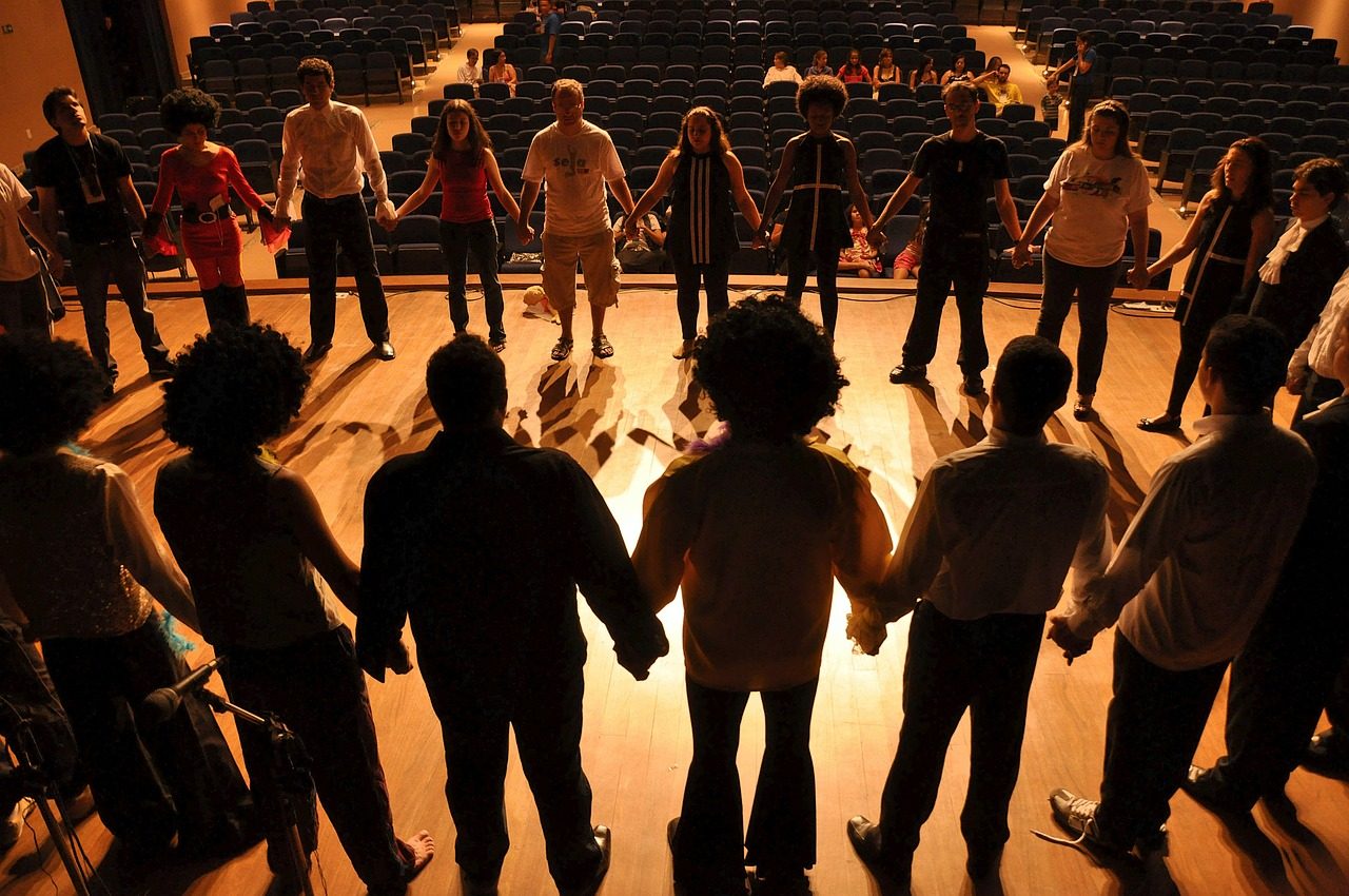 Teatro è terapia: da 15 settembre ripartono i corsi al centro civico di Camerlata