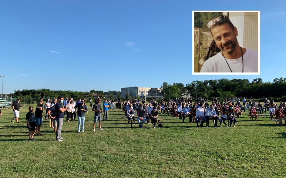 All’addio a Massimo Bilardello anche i suoi ragazzi in divisa VIDEO e FOTO