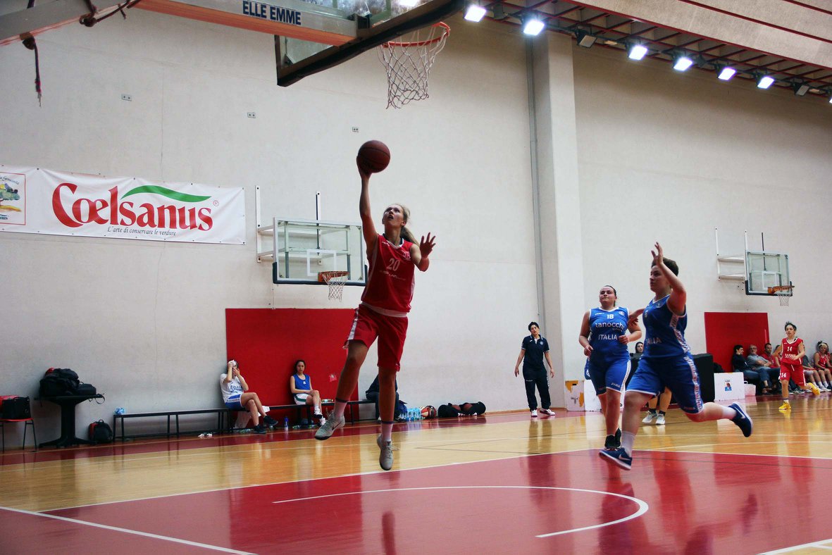 Basket femminile il Basket Como cala il primo tris di rinforzi per la serie C