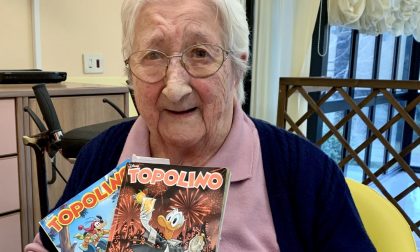 Leonilde a 105 anni, ogni giorno, legge tutto il suo Topolino