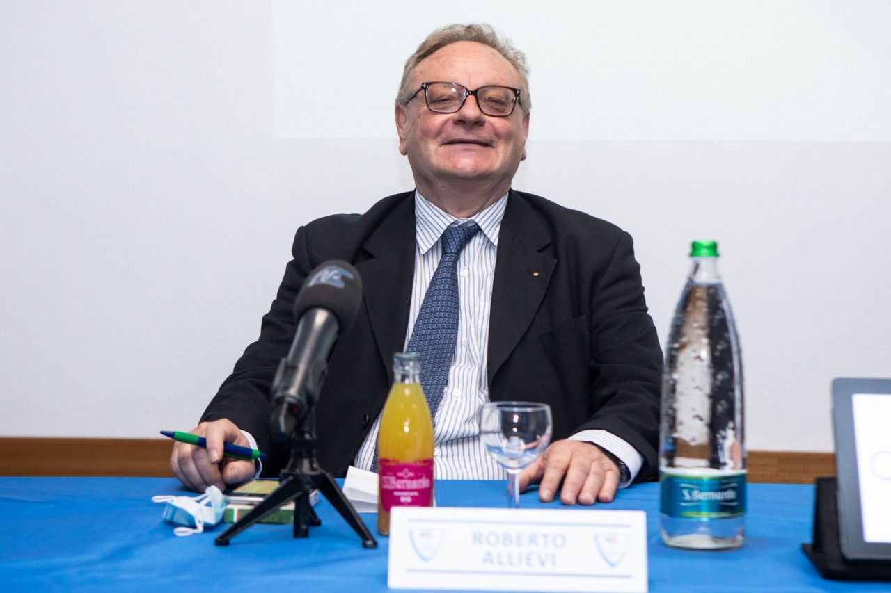 Pallacanestro Cantù parla il neo presidente Allievi: “Ripartiamo dalla canturinità”
