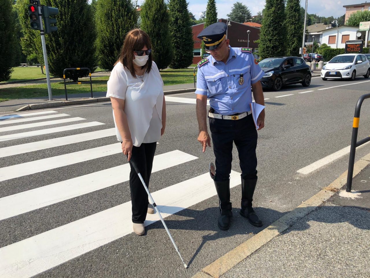 Strisce pedonali a misura di non vedente