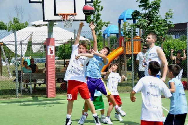 basket estivo 3 contro 3 a Cucciago