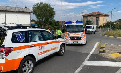 Ciclista ferito in un incidente in via per Fenegrò