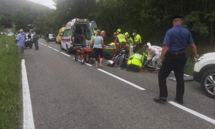 Mamma e figlia investite da un'auto, soccorsi a Lasnigo