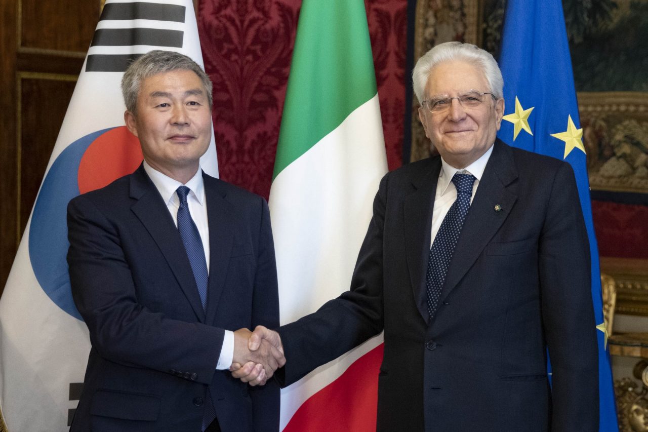L’Ambasciatore sudcoreano in visita a Como alla Fondazione Volta