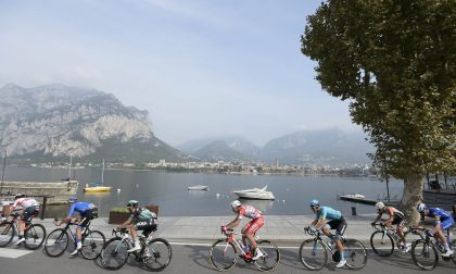 A Como arriva il Giro d'Italia under 23: lungolago temporaneamente chiuso