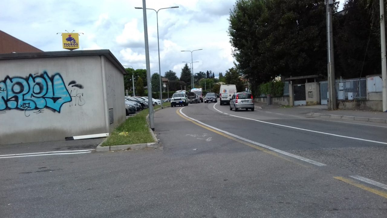 Incidente tra auto a Cermenate: tre coinvolti