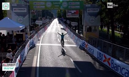 Giro di Lombardia, vince Jakob Fuglsang. Che spettacolo le riprese di Como in tv