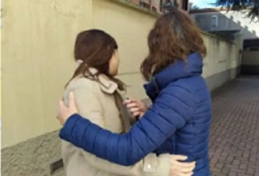 Allarme a Olgiate: attenti alla ladra che abbraccia