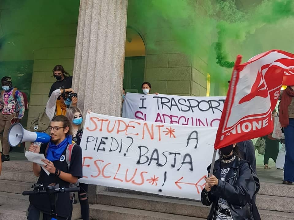 Priorità alla Scuola, gli studenti: “La ripartenza ha dimostrato tutte le lacune che denunciamo da anni”