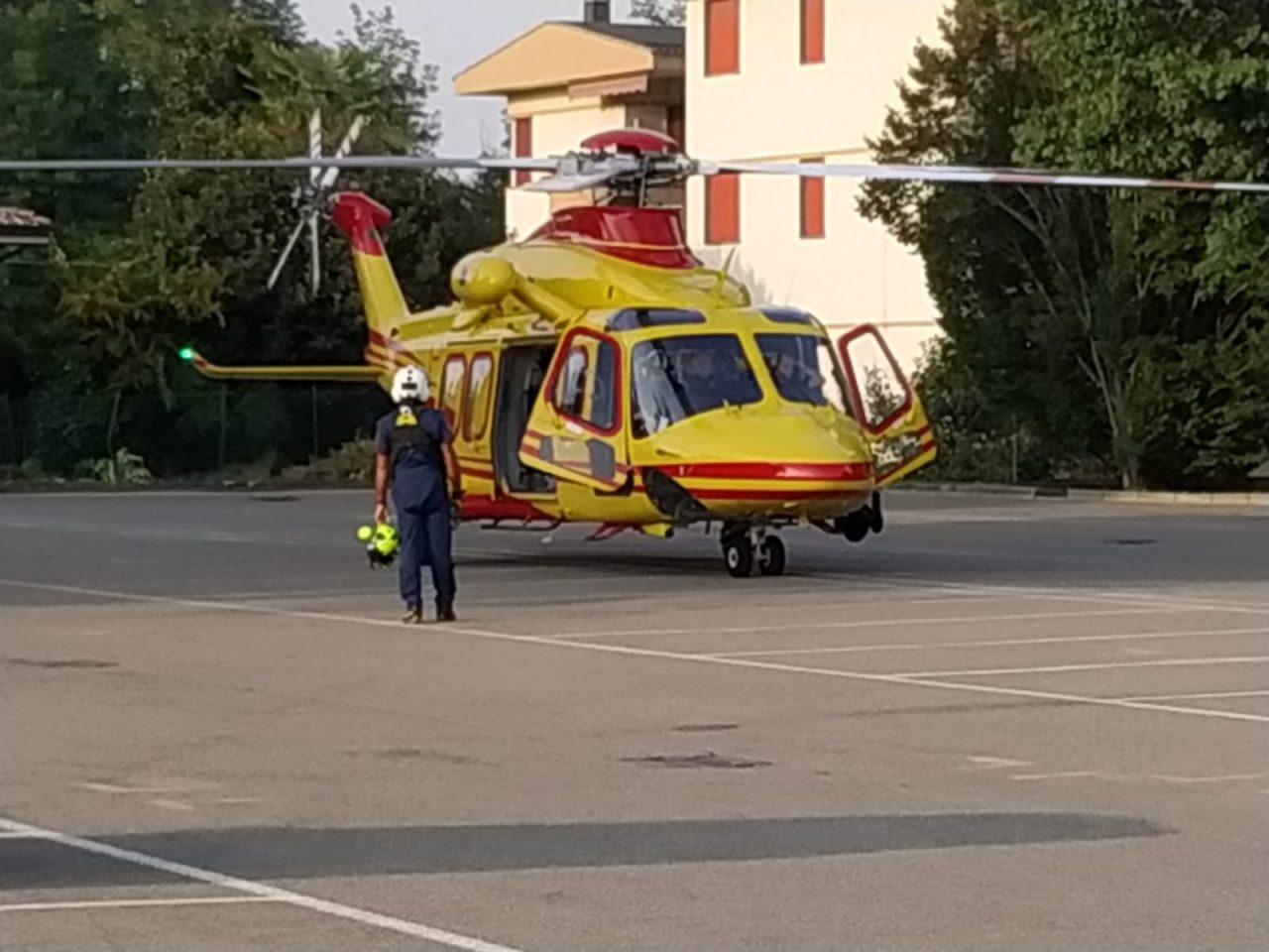 Ragazzino cade dalla bici, elisoccorso a Lomazzo VIDEO