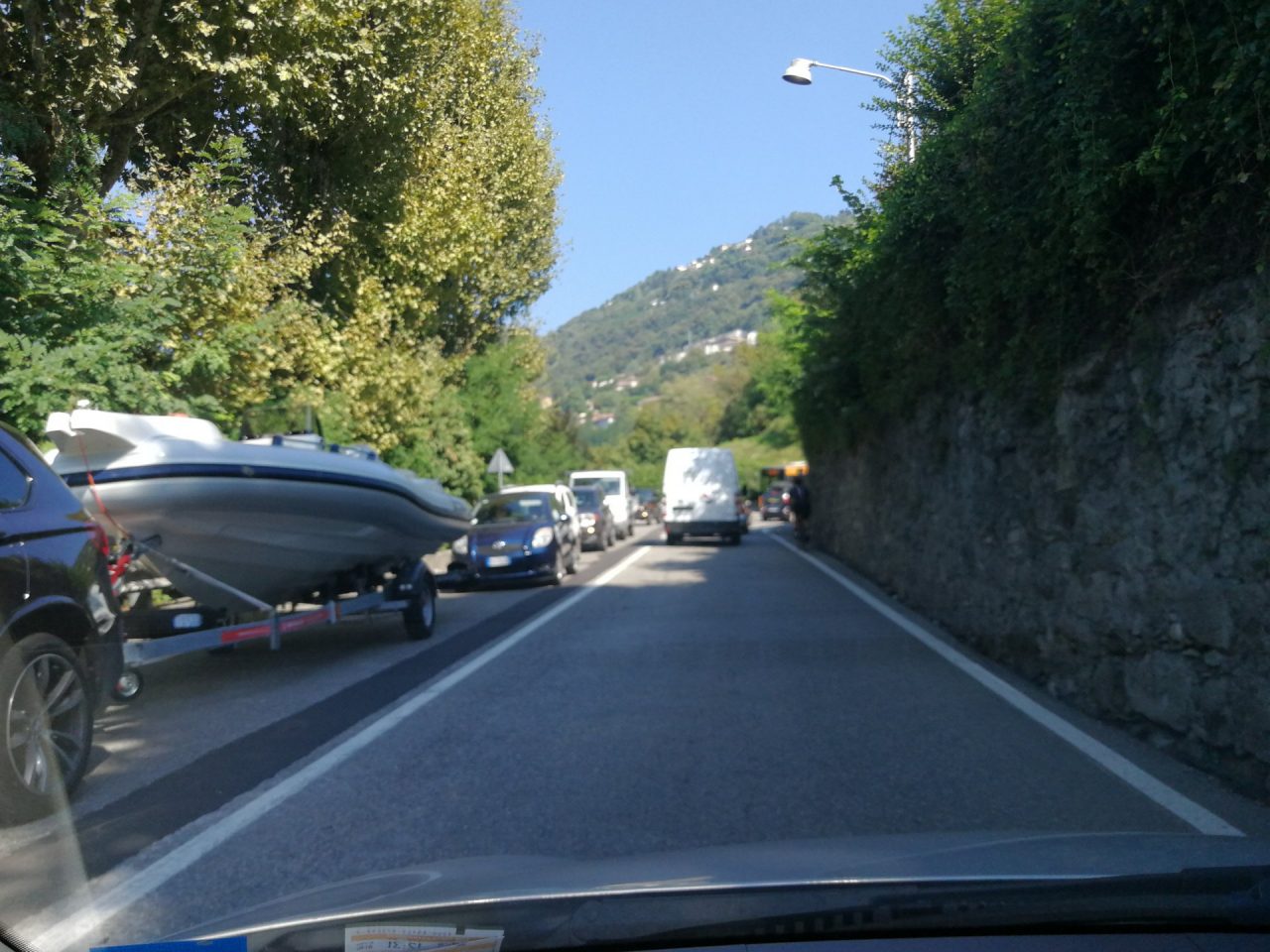 Incidente sulla Statale per Lecco: traffico bloccato