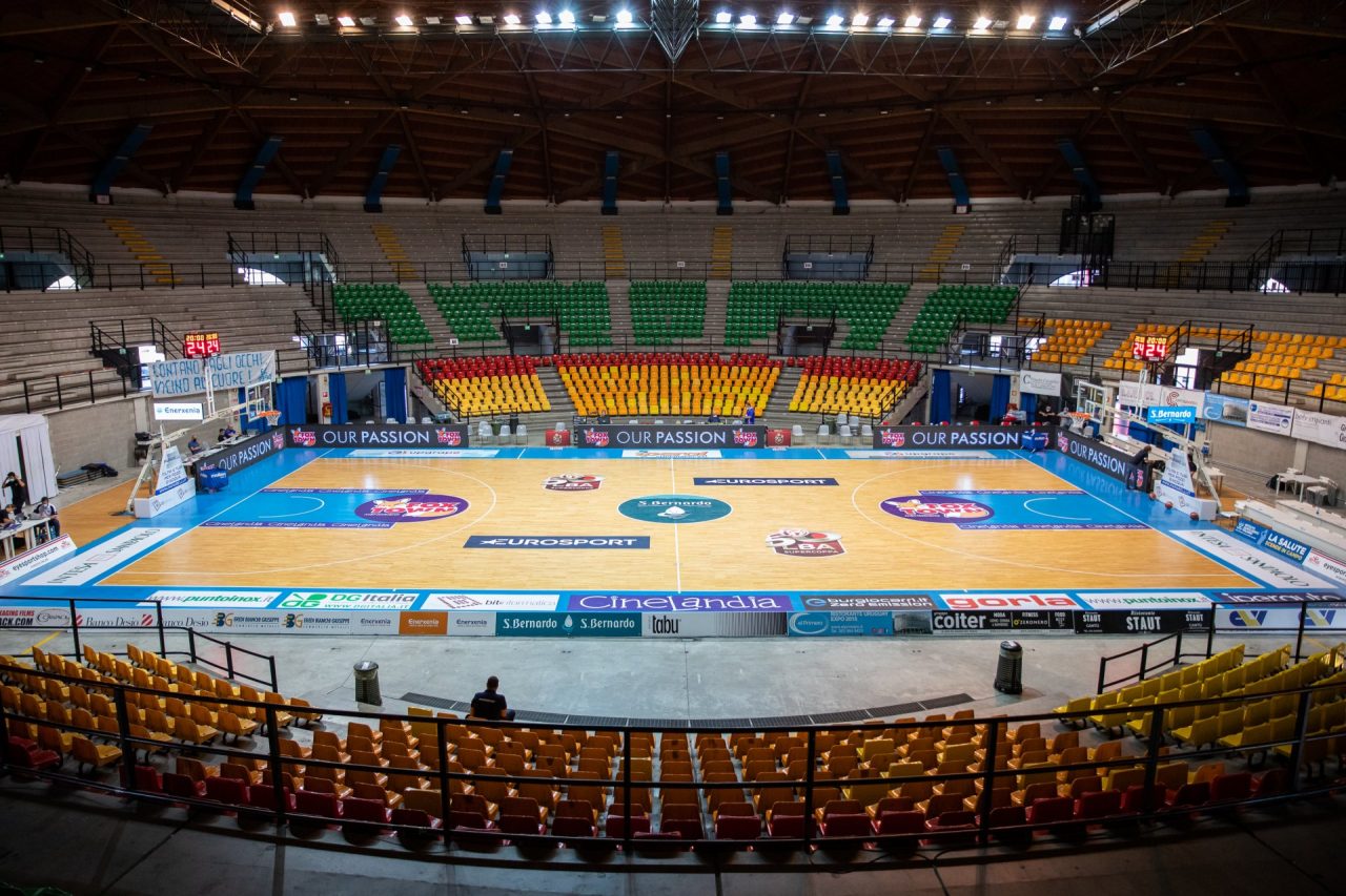 Pallacanestro Cantù, aperta la vendita dei biglietti per la sfida con Varese TUTTE LE INFO