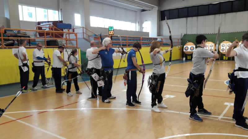 Tiro con l’arco La Sorgente organizza la gara “18 m indoor” 