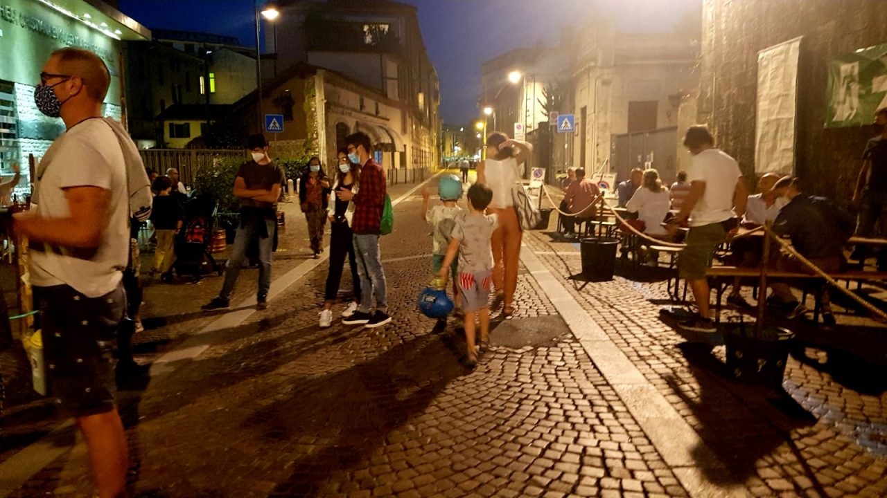 Via Borgovico torna ad animarsi sabato 26 settembre: musica, arte e prelibatezze da gustare
