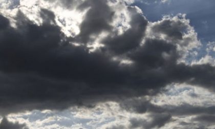 Infiltrazioni fresche portano un po' di nuvole e qualche rovescio | Meteo weekend