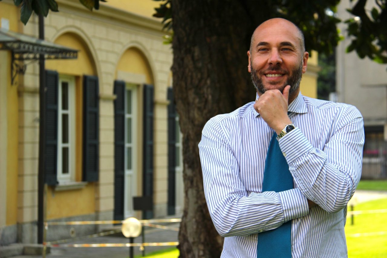 Positivo al Covid l’assessore canturino Matteo Ferrari: “Sono stato attento ma non è bastato, uscite il meno possibile”