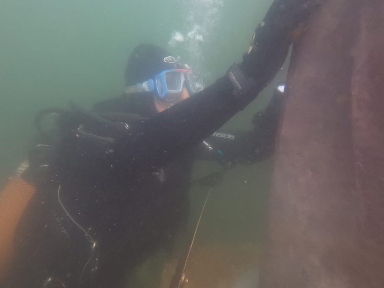 “Dagli abissi al cielo”: i piloti di Aero Club Como caleranno i sub di Invincible Diving alla Madonna del Lago