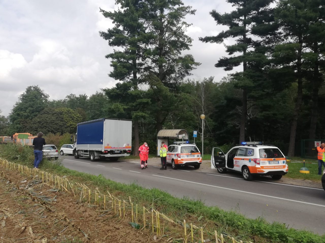 Ragazza investita sulla provinciale verso Bulgarograsso FOTO e VIDEO