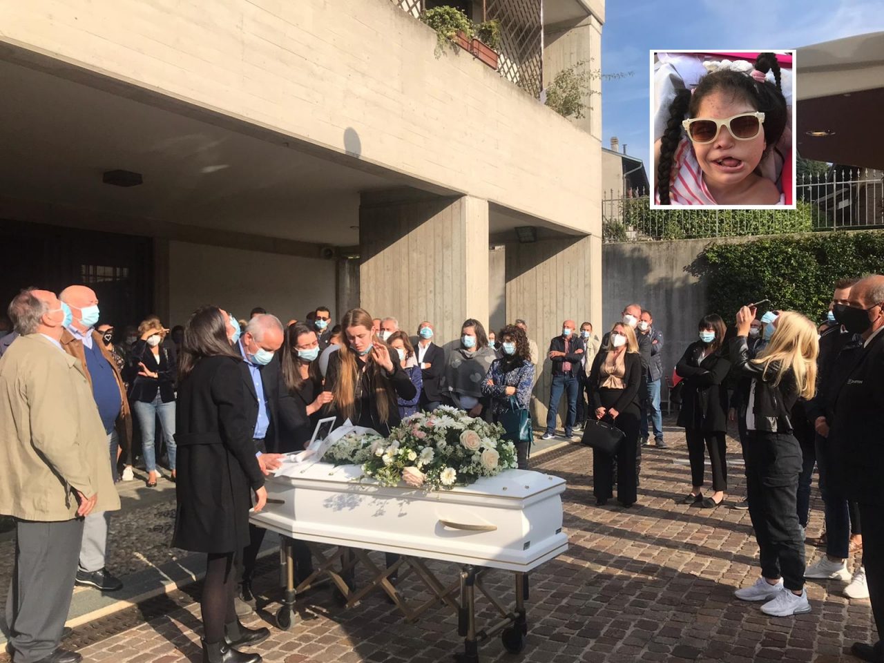“Ciao Arianna, resterai per sempre la nostra principessa coraggiosa” FOTO e VIDEO