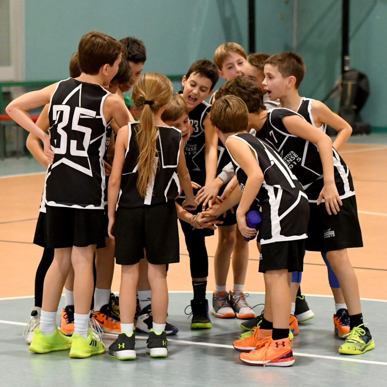 Pol Comense, il club nerostellato attiva per i suoi atleti il progetto “Comense Classroom”