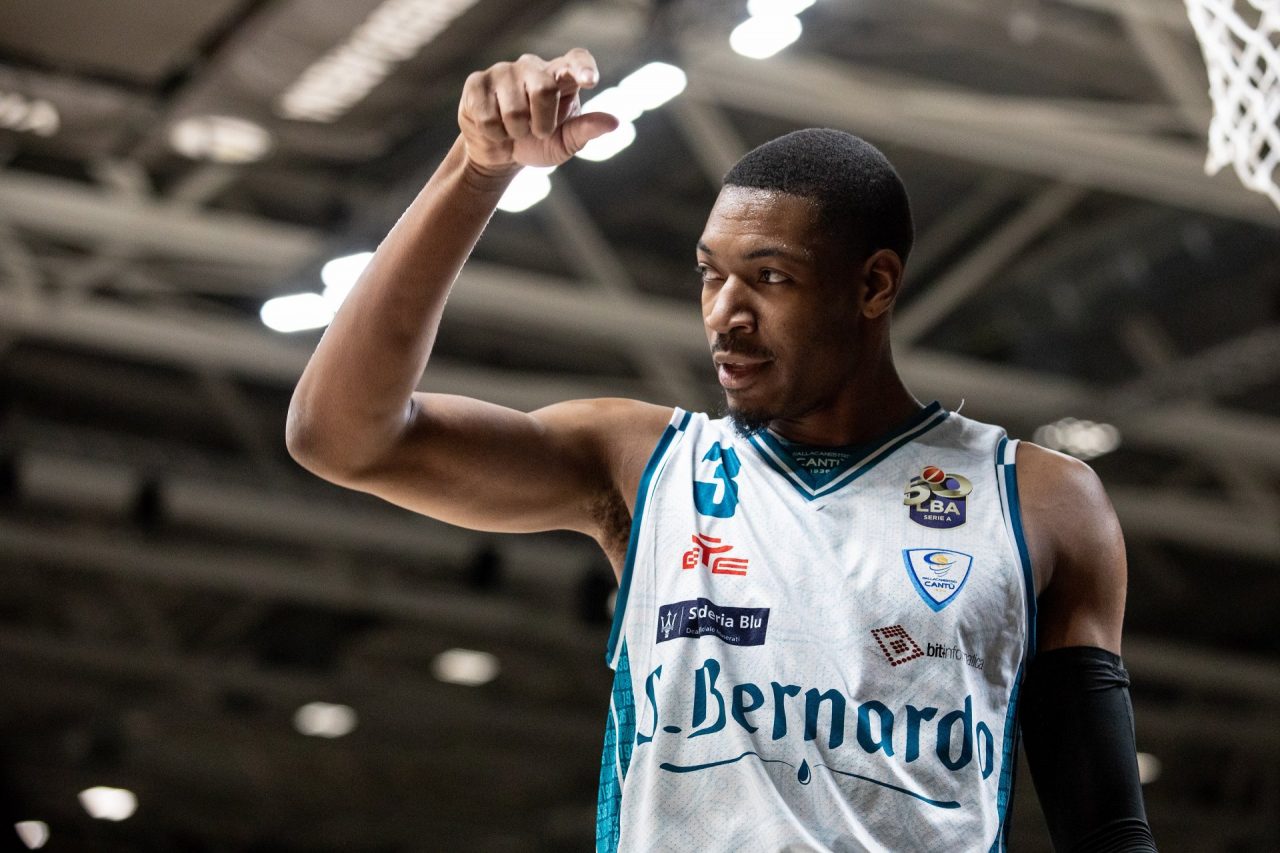Pallacanestro Cantù domenica al PalaDesio l’esordio stagionale