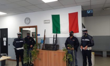 Fucile, pistola, spada giapponese e coltello: un arsenale (abusivo) a Como. Arrestato 51enne di Cadorago