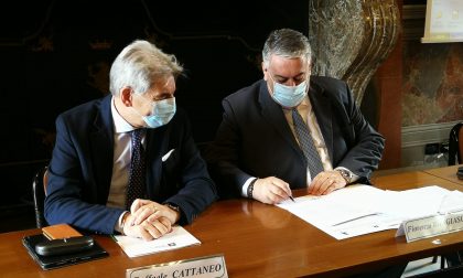 Accordo storico tra Provincia e Regione: nel 2021 tre nuovi battelli spazzini per il Lario