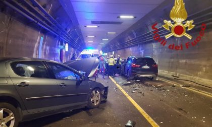 Terribile schianto a Cernobbio: incidente tra tre veicoli, galleria riaperta FOTO