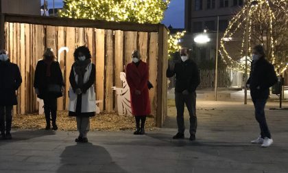 Luminarie a Cantù accese da ieri sera FOTO