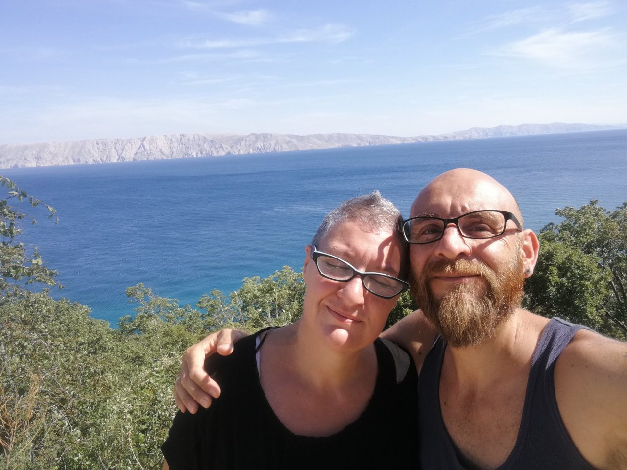 Lascia casa e lavoro per costruire il suo camper STORIE SOTTO L’ALBERO