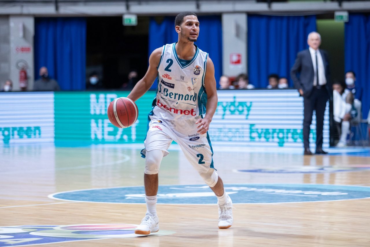 Pallacanestro Cantù infortunio per Jaime Smith