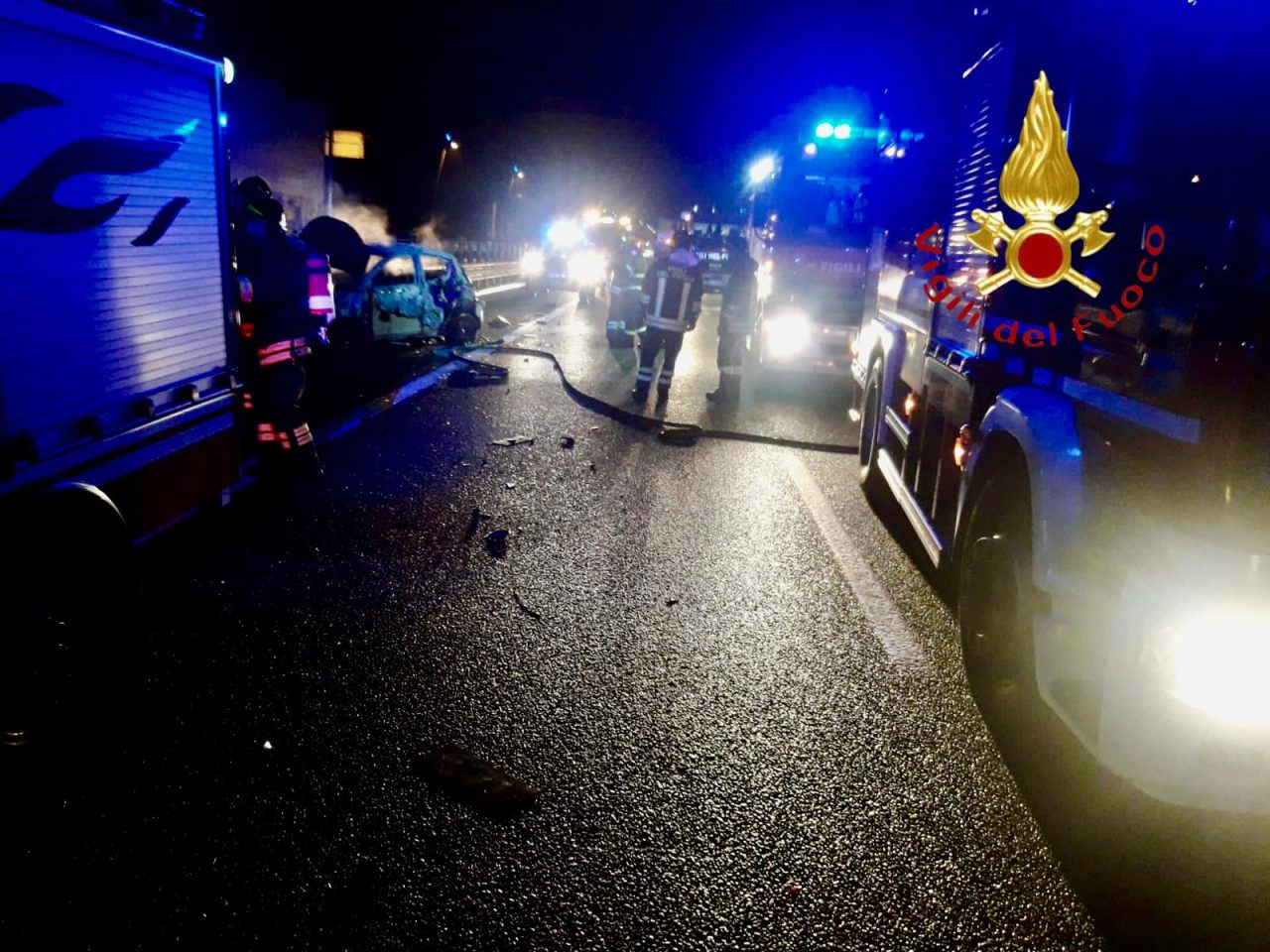Incidente sulla A9 tra due auto e un tir FOTO