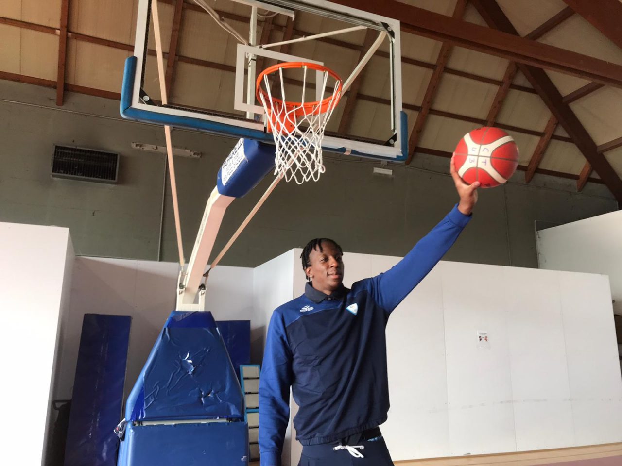 Pallacanestro Cantù risolto il contratto di Kavell Bigby-Williams
