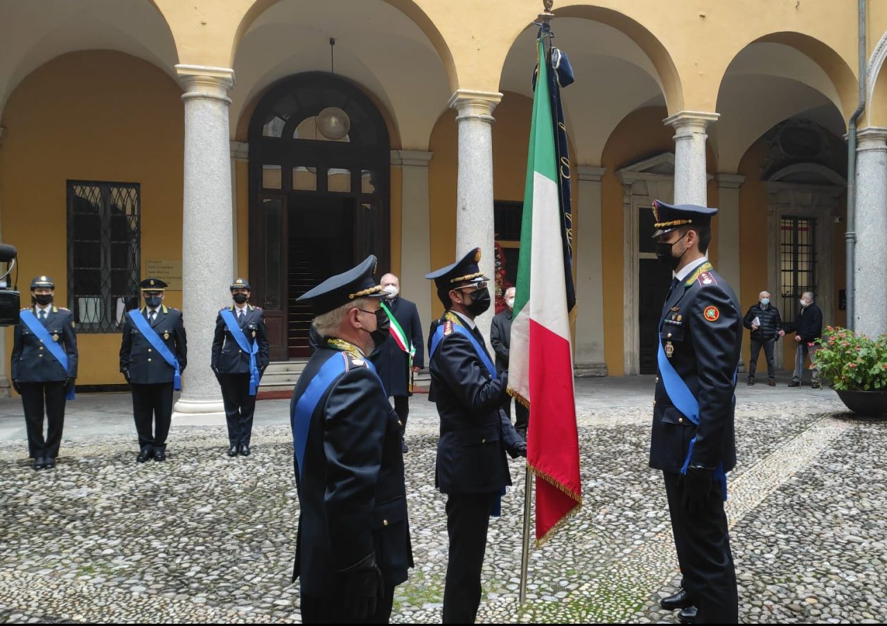 Polizia Locale Como, è arrivato il nuovo comandante: passaggio di consegne da Ghezzo ad Aiello VIDEO