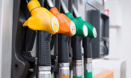 Torna il caro benzina: ecco tutti i prezzi dei benzinai comaschi e le regole del bonus