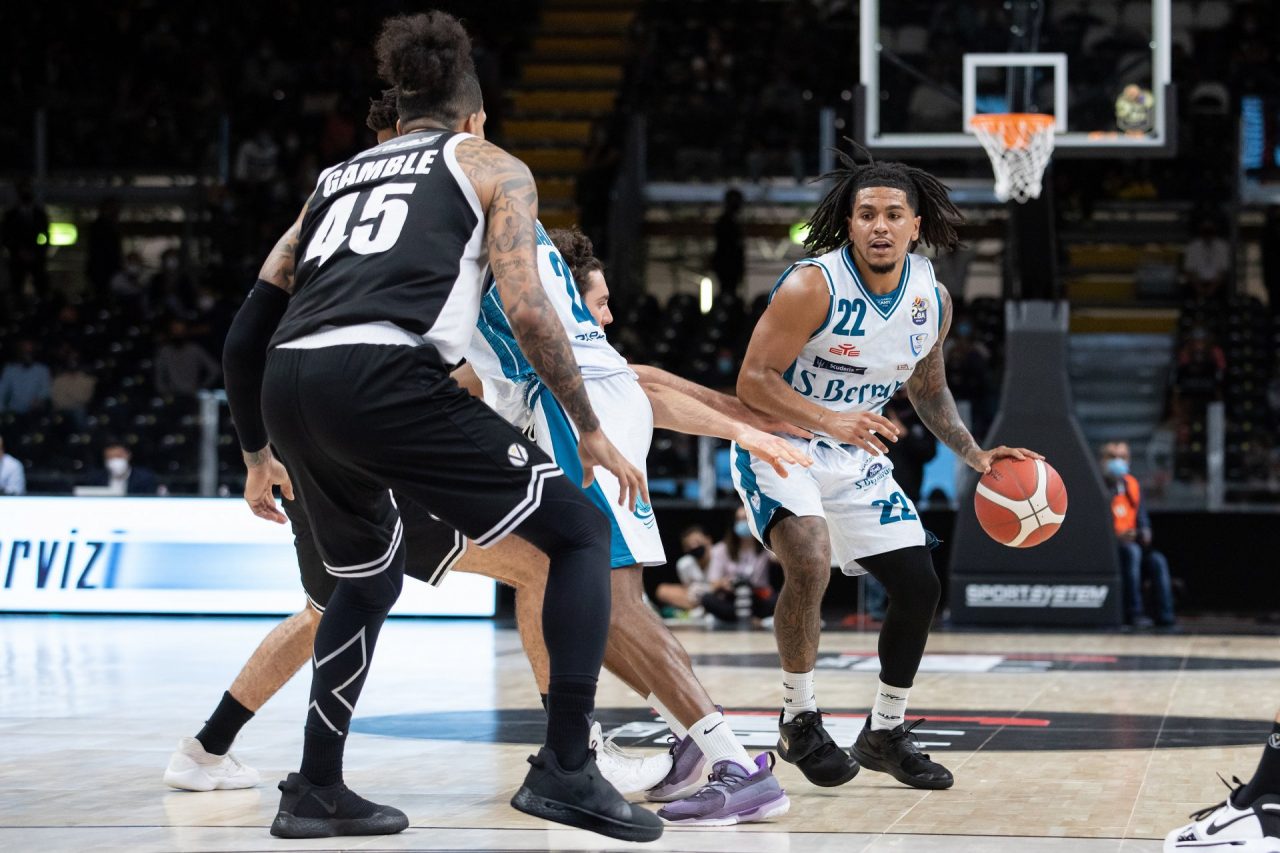Pallacanestro Cantù a Desio arriva la Virtus. Coach Pancotto: “Ribelliamoci alla classifica”