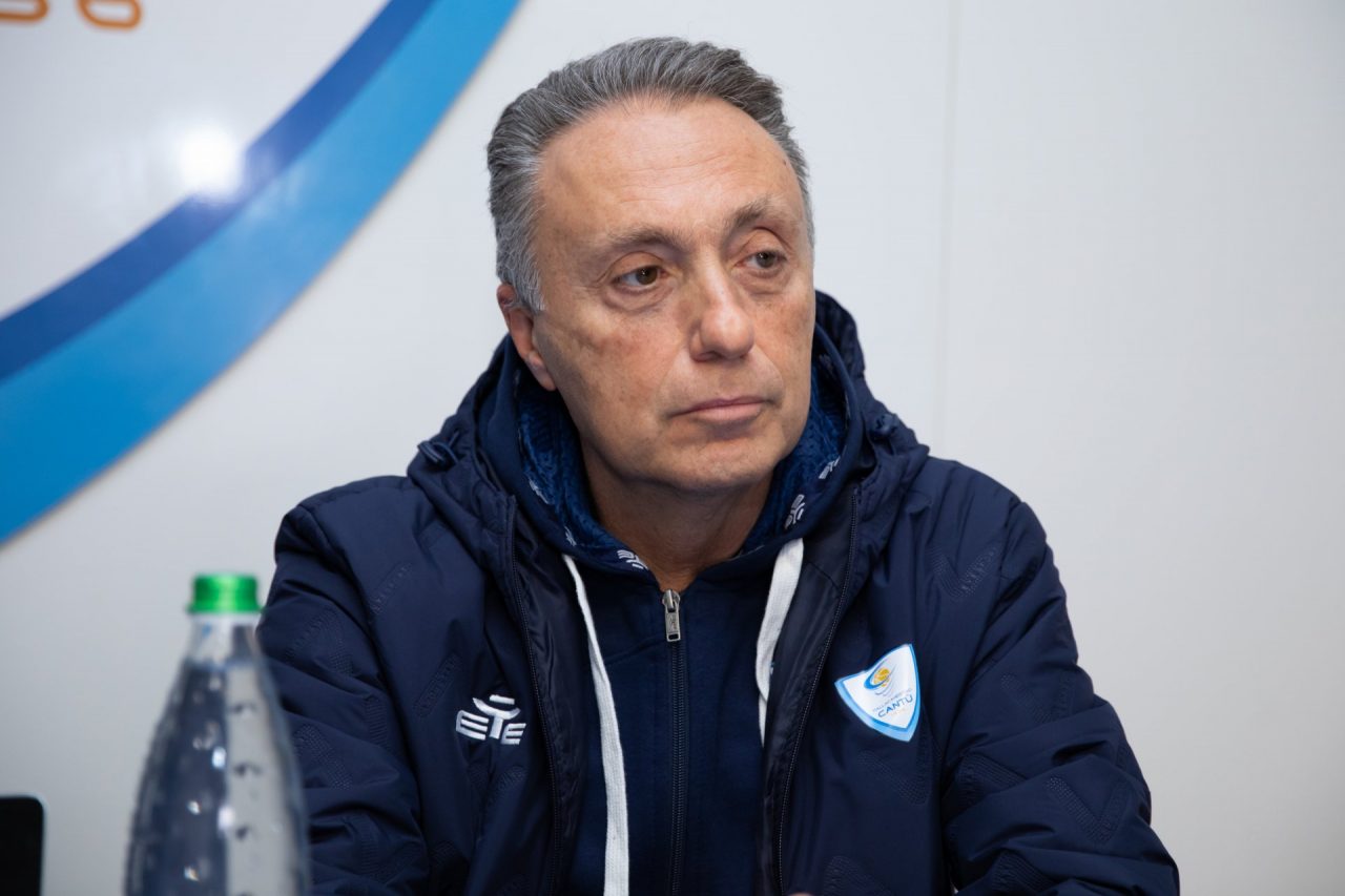 Pallacanestro Cantù coach Bucchi: “Contro Varese non sarà semplice ma siamo pronti”
