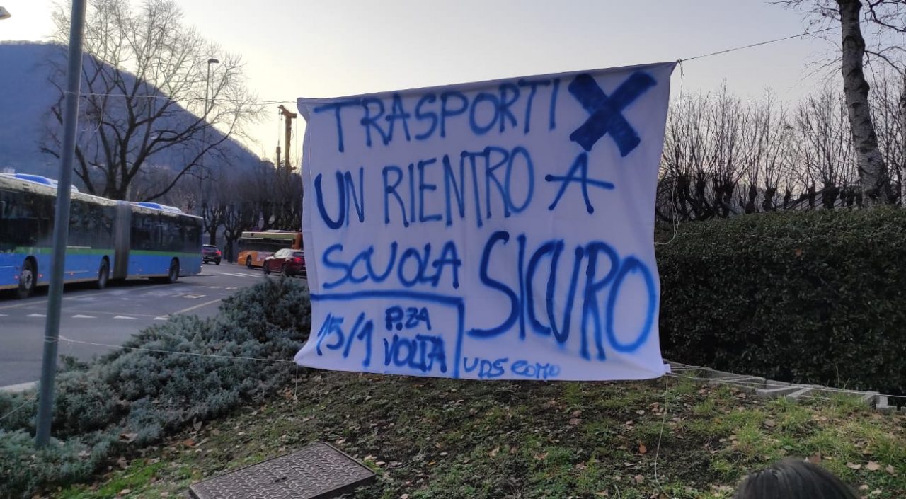 Uds Como organizza un presidio in piazza Volta: “La scuola può essere sicura con gli investimenti giusti”