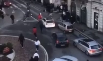 Rissa tra ragazzini a Gallarate: appuntamento via Whatsapp e spranghe in mano VIDEO